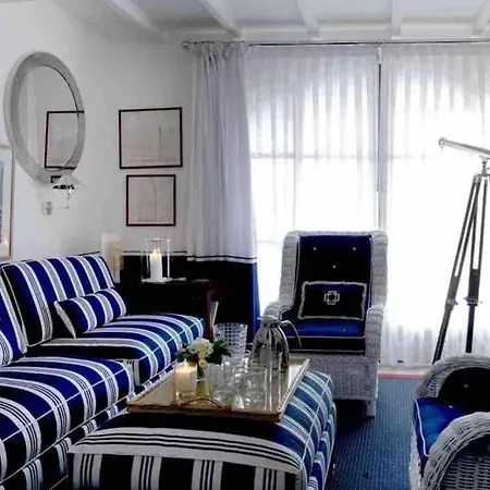 Townhouse In Tropez ! Apartmán
