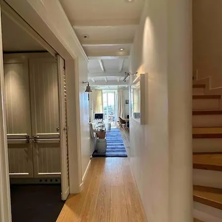 Townhouse In Tropez ! Apartment