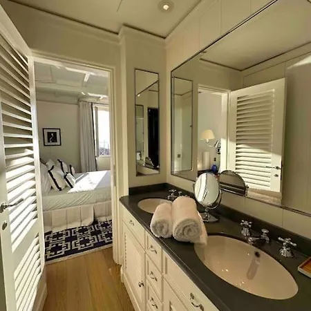 Апартаменти Townhouse In Tropez ! Сен-Тропе